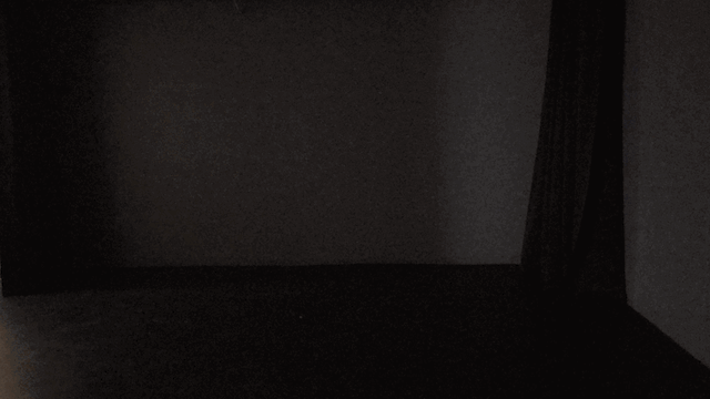 animated - fizzing straight lines crackle in a grid